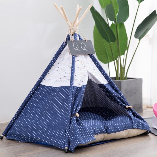 Cama tipi para perros elegante y moderna con estampado azul y puntitos blancos