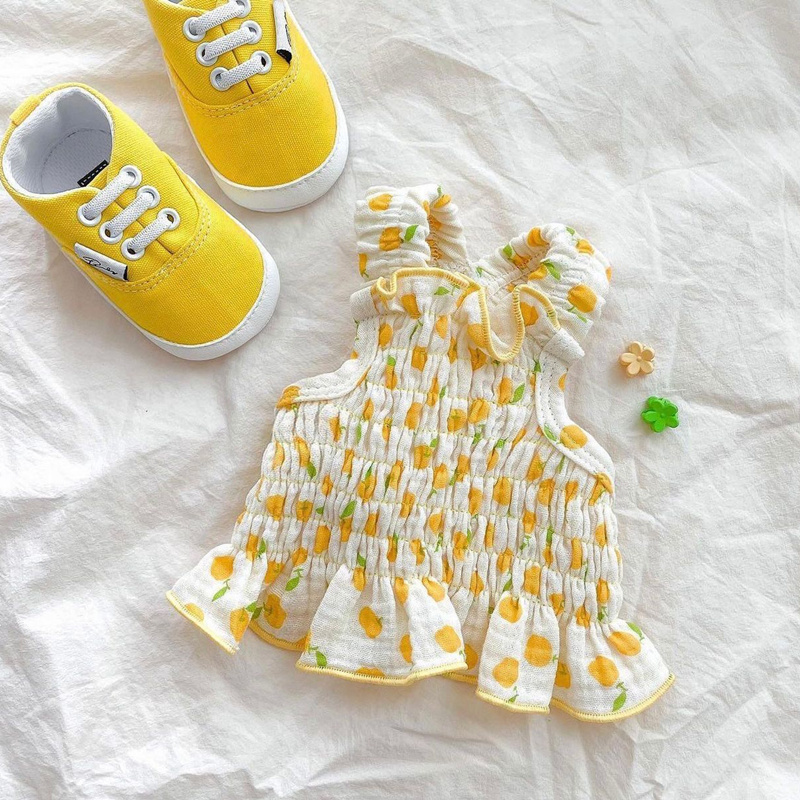 vestido-frutas-verano-perros-raijuu-19.jpg Vestido de verano con estampado de frutas para perros amarillo con estampado de naranjas